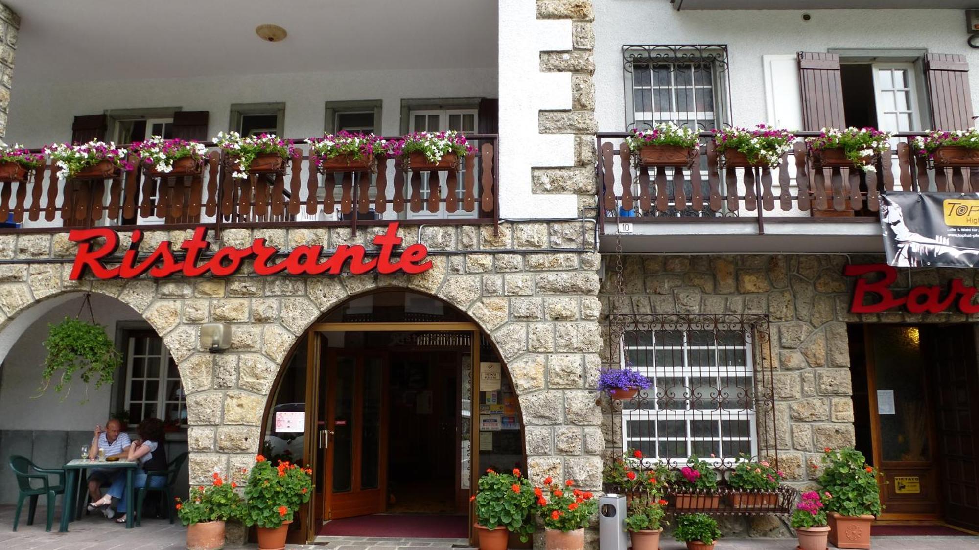Hotel Des Alpes Castione della Presolana Exterior photo